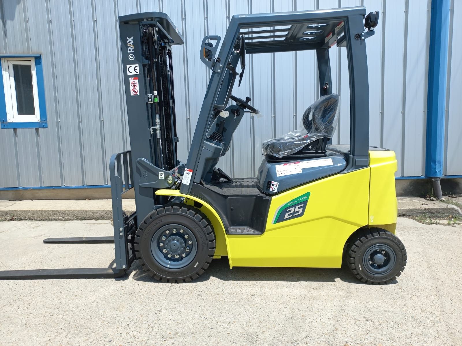 Electrostivuitor RAX model CPD25-GB2LI-S-4-roti-duplex